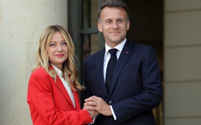 Meloni a aterizat la Paris: Întâlnire cu Macron pe agenda zilei
