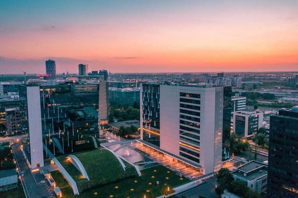 Lagardere Travel, acord istoric: Rămâne la sediul din București, Globalworth