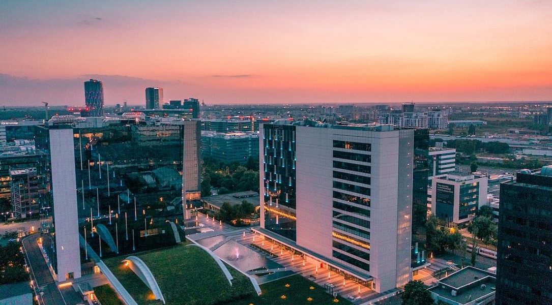 Lagardere Travel, acord istoric: Rămâne la sediul din București, Globalworth