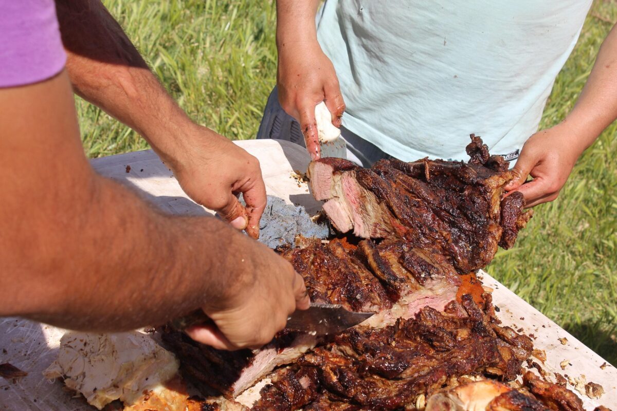 Inflație APOCALIPTICĂ în America de Sud: Oamenii mănâncă carne de măgar