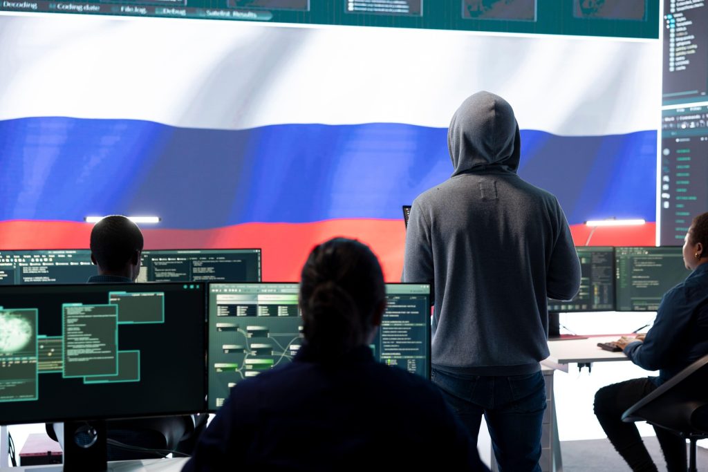 FBI și SRI au destructurat un atac cibernetic masiv, cu implicarea Rusiei, care viza infrastructuri critice occidentale, inclusiv cea din România