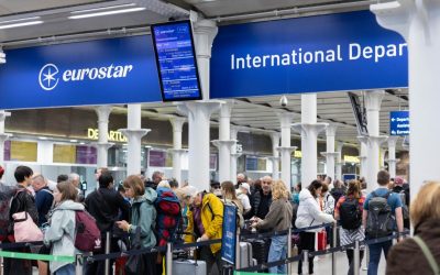 Haos pe aeroporturile din Europa: Cozi infernale din cauza sistemului Entry/Exit