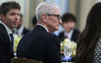 Scrisoarea de adio a lui Tim Cook: Zeci de mii de mesaje citite dimineața
