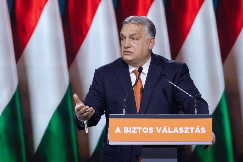 Ungaria investește masiv în petrol american într-o mutare strategică aparent independentă de tensiunile geopolitice Ungaria a anunțat recent achiziția de petrol american în valoare de aproximativ 500 de milioane de dolari