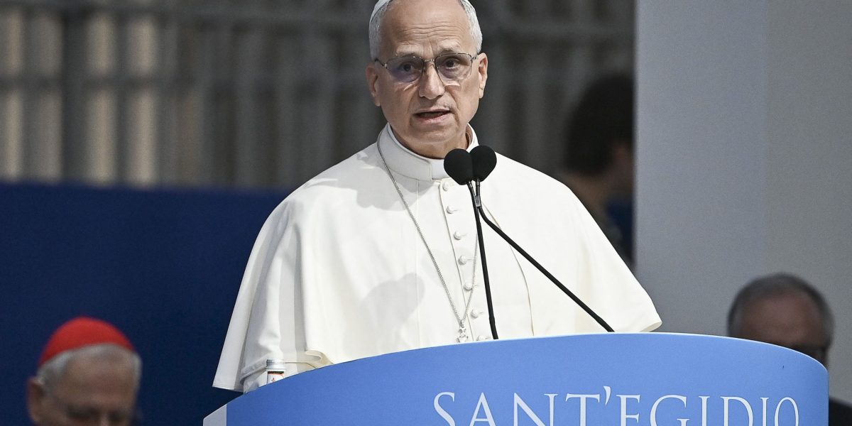 Vatican: Reacția la Trump, după ce l-a numit pe Papa Leon „slab”