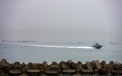 Iran SFIDEAZĂ, în timp ce navele sunt atacate în Strâmtoarea Hormuz