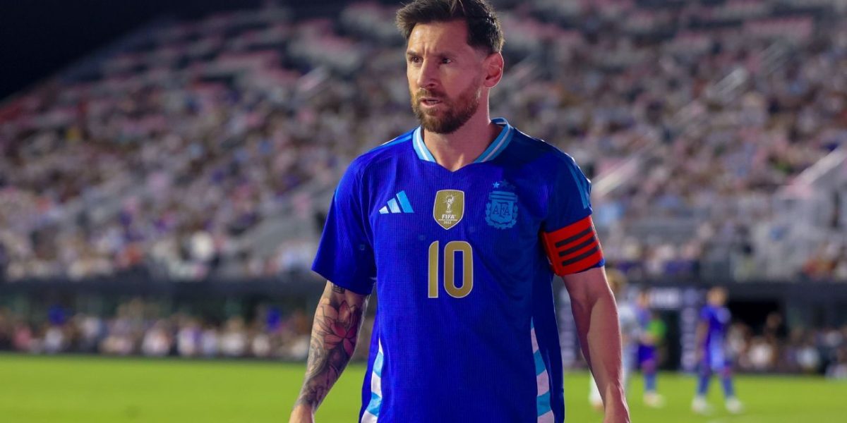 Lionel Messi încă nu și-a confirmat participarea la Campionatul Mondial din 2026, iar decizia finală rămâne în mâinile conducerii clubului Inter Miami, unde atacantul argentinian joacă în prezent