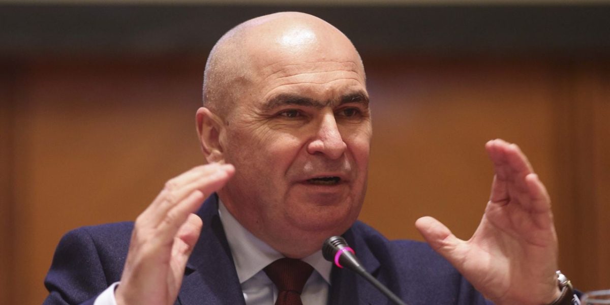 Consilier BNR, apărare vehementă pentru Bolojan: „Ilie sărăcie”, etichetare nedreaptă