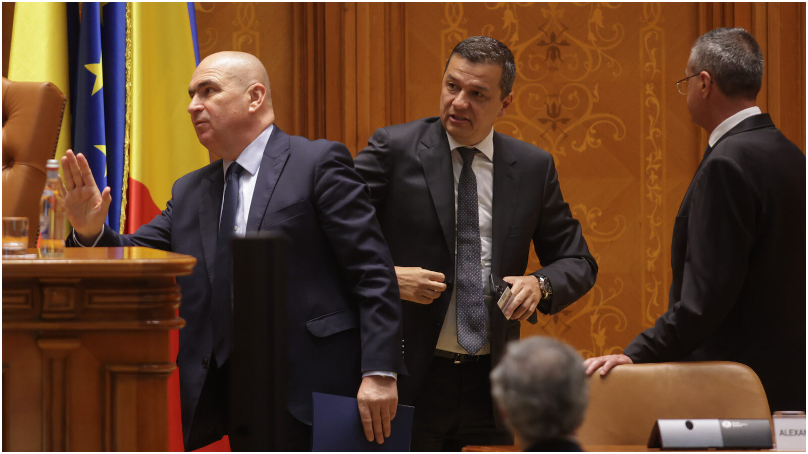 PSD amenință: Miniștrii, la retragere, Bolojan rezistă pe poziție