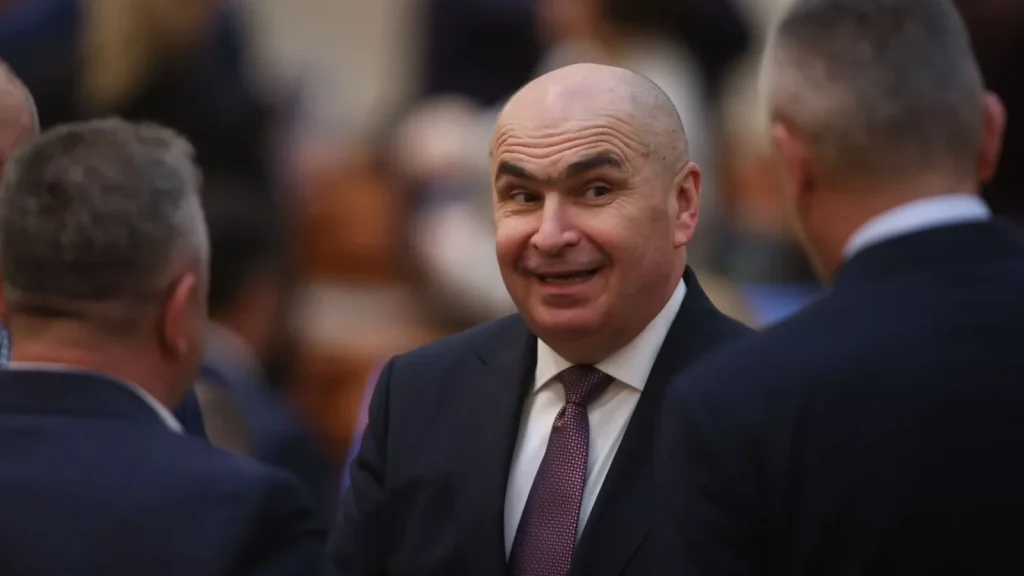 Bolojan: România nu-și mai permite risipa în companiile de stat!