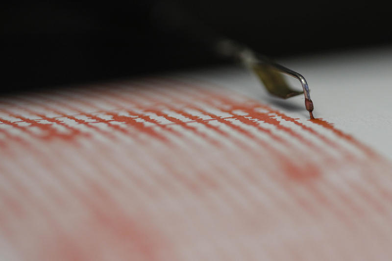 Cutremur puternic în România, miercuri dimineața: Alertă în București și țară