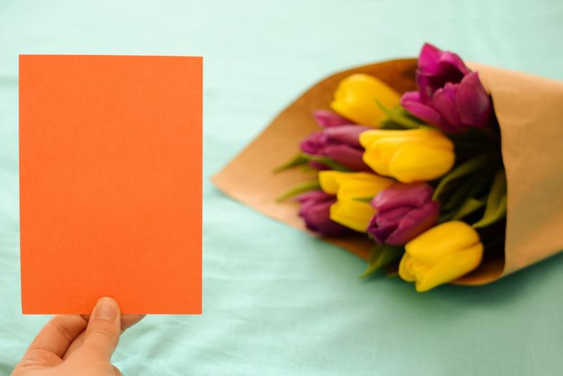 image-2023-03-7-26126745-41-flori-felicitare-8-martie.jpg - StiriAlese