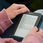 Kindle-urile VECHI, uitate de Amazon: fără update-uri și asistență