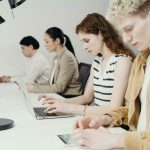 Întârzierile la serviciu, penalizate la salariu. Decizie ȘOC în Spania