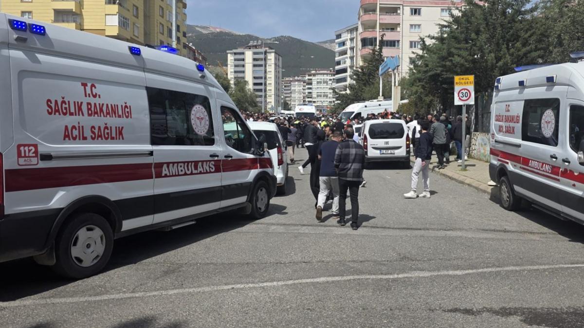Atac armat într-o școală din Turcia: Zeci de victime, elevi uciși de un coleg