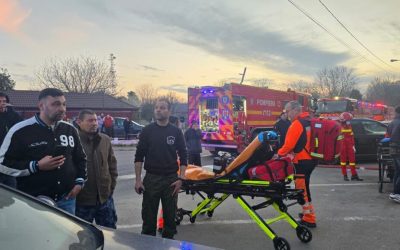 Incendiu URIAȘ la Constanța: Bloc în flăcări, Plan ROȘU activat! Oameni prinși