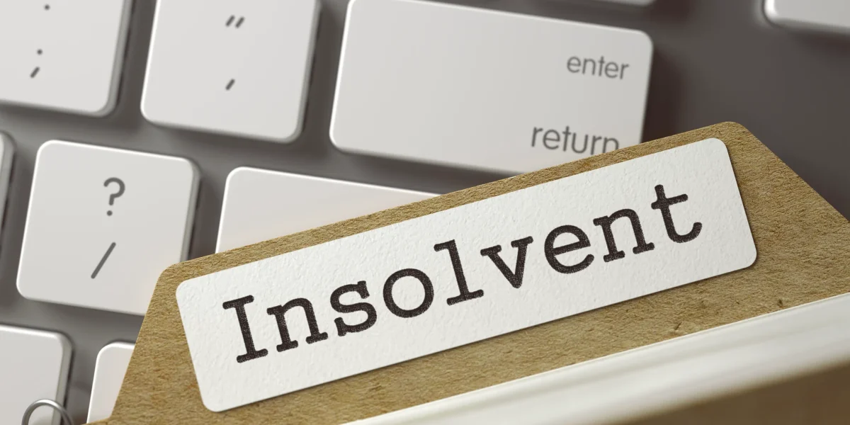 Insolvența personală din 2026: Ce-ți afectează viața după datorii?