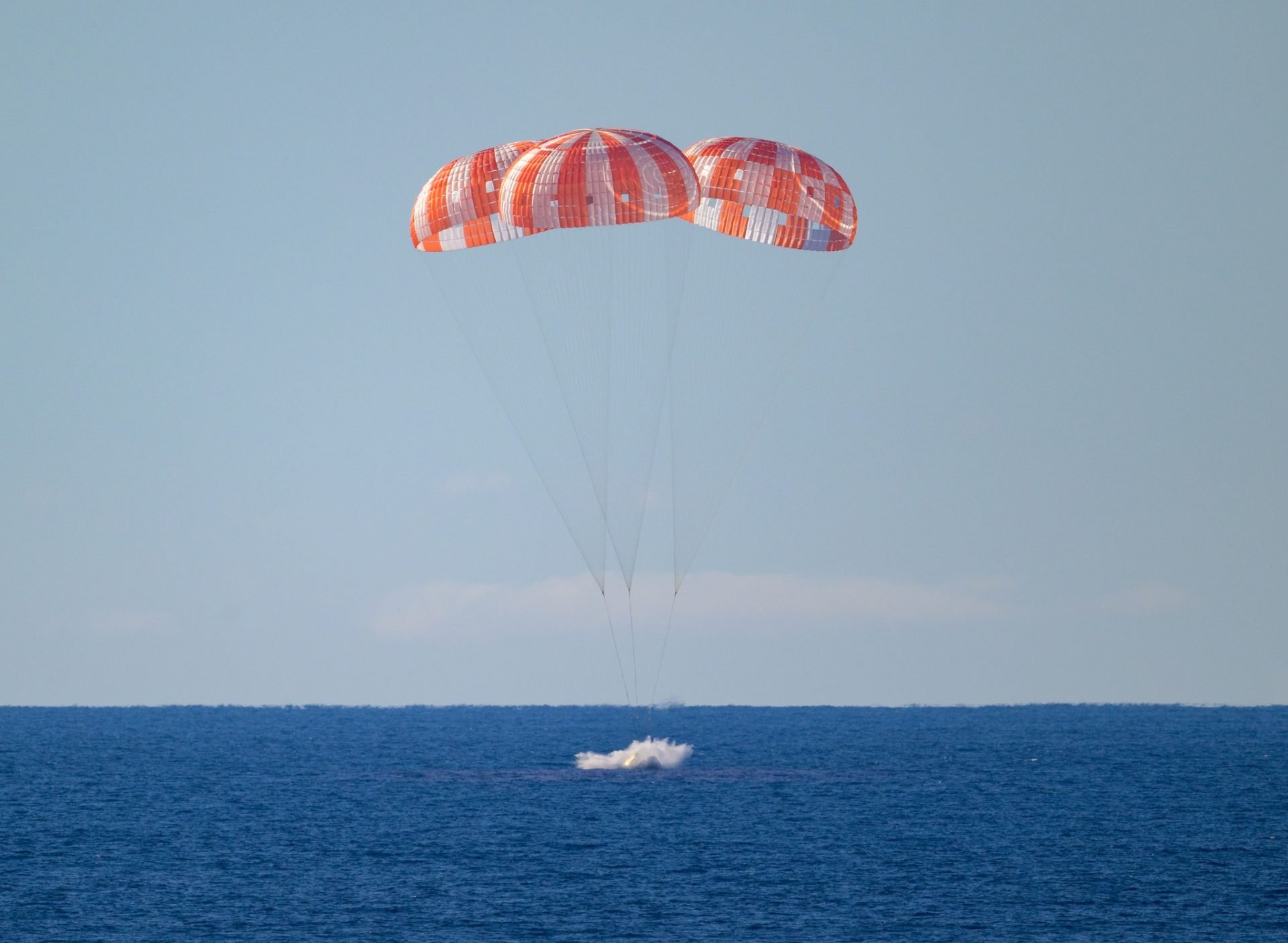 Integrity a amerizat perfect în Pacific: NASA jubilează, ținta atinsă!