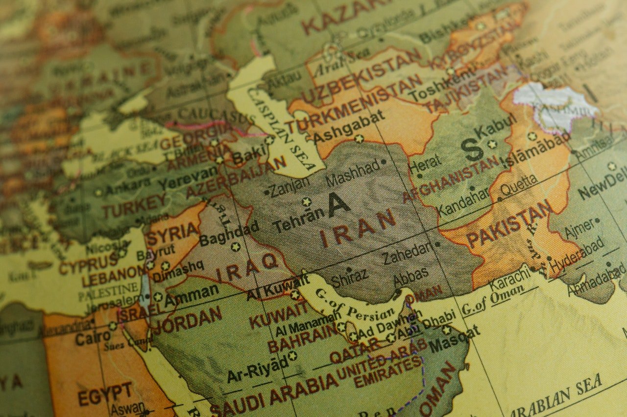 Forțele americane staționate pe insula Bubiyan din Kuweit au fost ținta unui atac atribuit Iranului, a anunțat luni purtătorul de cuvânt al Cartierului General Central „Khatam al-Anbiya” din Iran, Ebrahim Zolfaqari