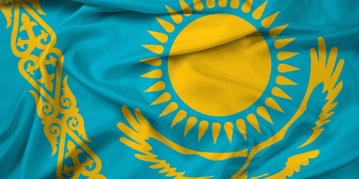 Senatul din Kazahstan a deschis calea exportului de energie verde către Europa Senatul Republicii KAZAHSTAN a aprobat un acord crucial pentru exportul de energie regenerabilă către Europa, marcând un pas important în eforturile de consolidare a securității energetice europene și de tranziție către surse de energie curate