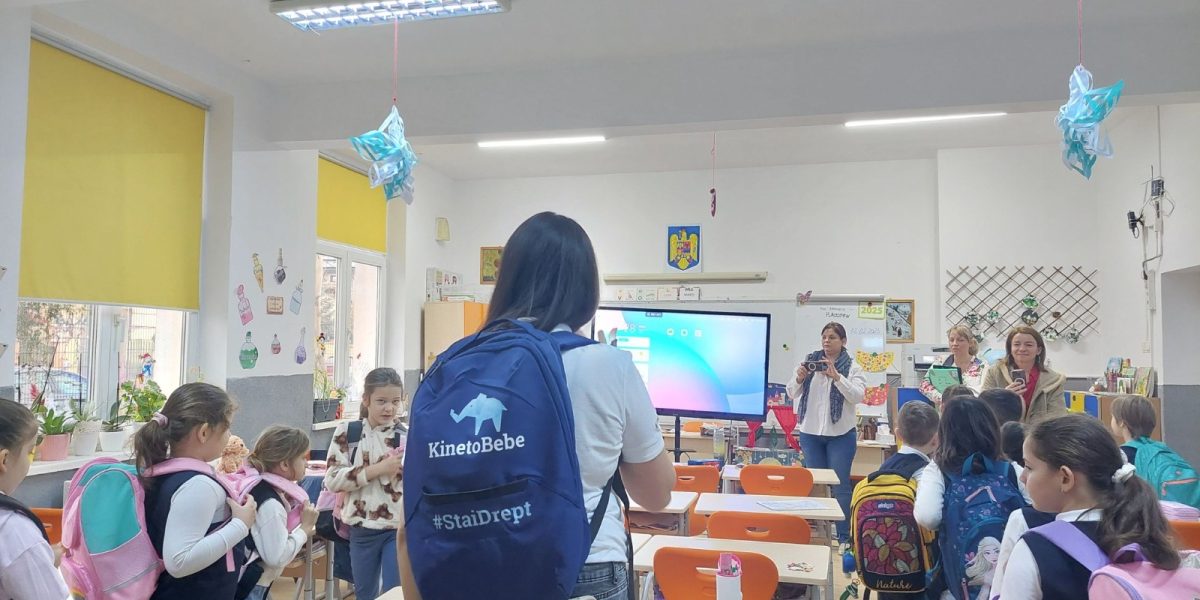 Părinți, atenție: Postura corectă la școală, secretul copiilor sănătoși