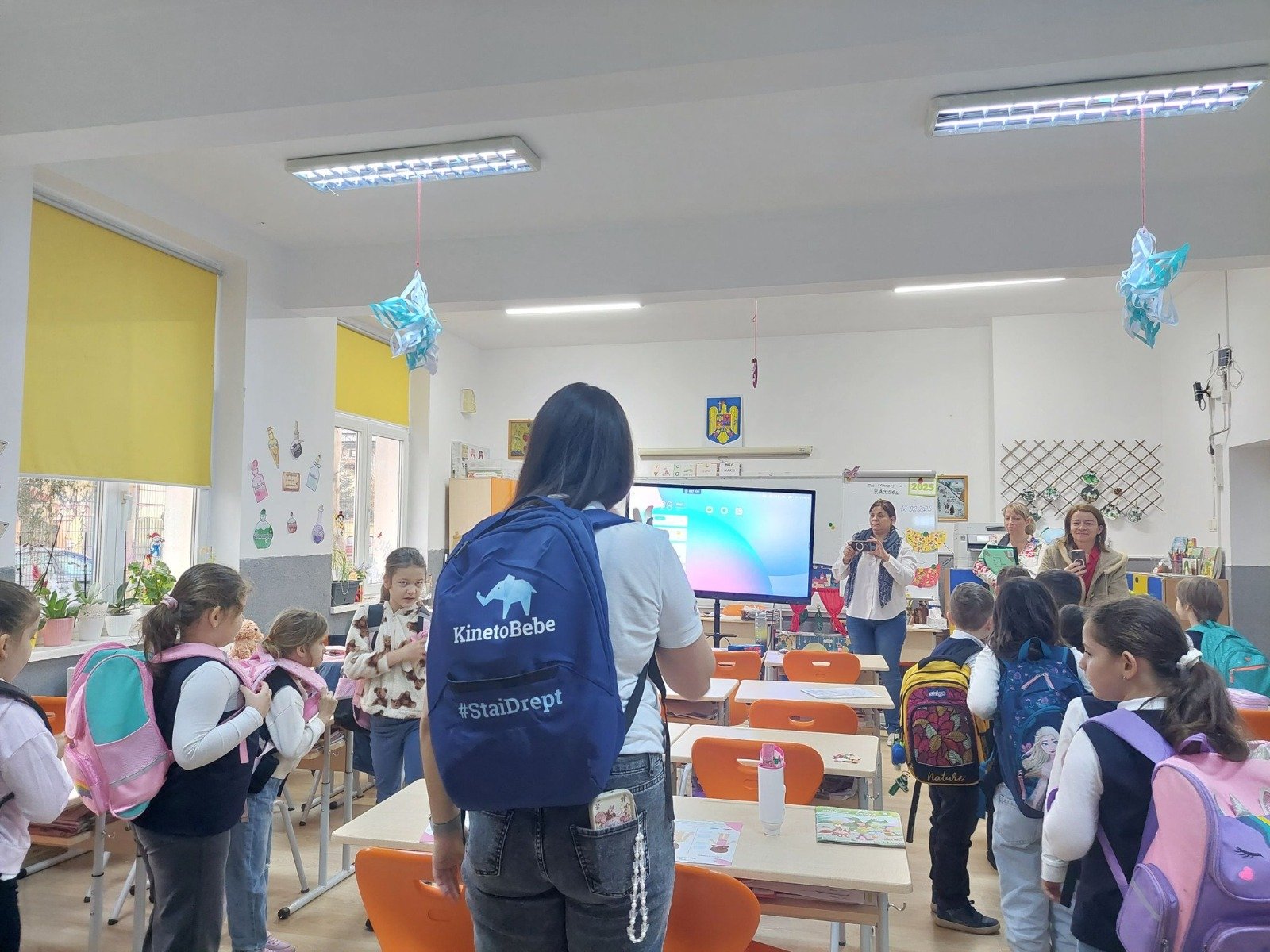 Problemele de postură la copii, o problemă tot mai frecventă în școlile din România Studiile recente arată o creștere a problemelor de postură în rândul copiilor de vârstă școlară