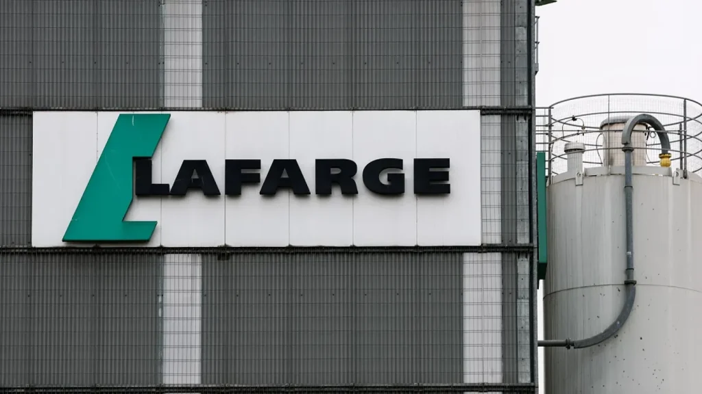Lafarge Holcim, găsită vinovată: A finanțat jihadiștii în Siria