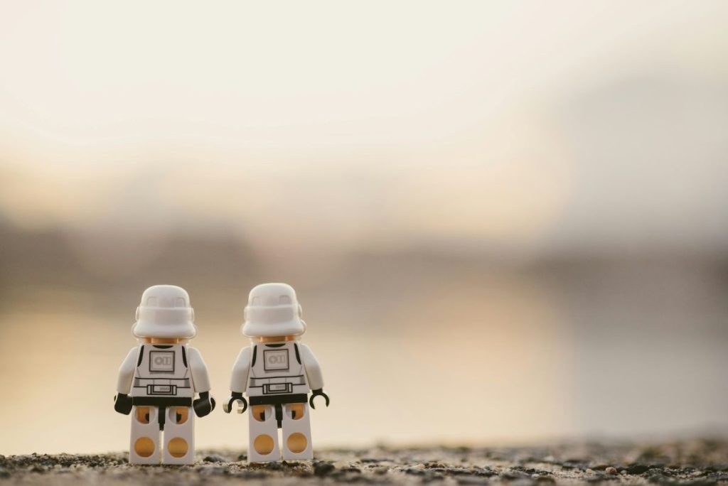 Propaganda Iran prin Lego AI: Videourile-șoc ajung la milioane de vizualizări