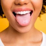 Semne CLARE în gură: ce avertizează medicii despre cancerul de colon