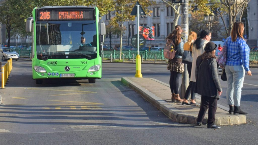 București: Street Food Festival închide străzi, STB modifică trasee