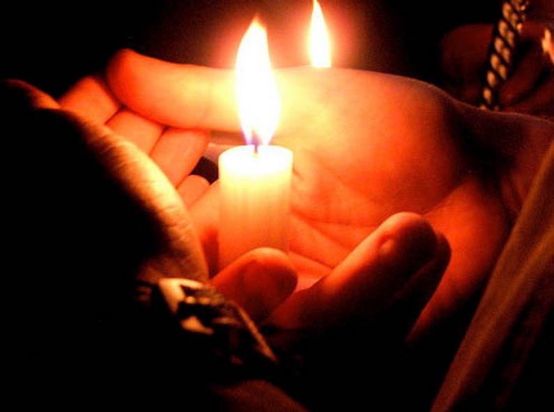 Lumina Sfântă ajunge în România: traseul secret, în plin război, spre biserici