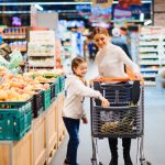 Program special de Paște 2026 în supermarketuri: orarele Lidl, Kaufland, Auchan și Profi