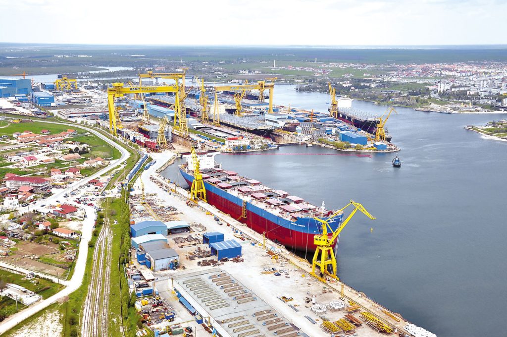 Şantierul Naval Mangalia a intrat în faliment, afectând economia locală şi infrastructura navală a României Şantierul Naval Mangalia, cel mai mare ansamblu industrial naval din România şi singurul capabil să construiască nave de război, a fost declarat în procedură de faliment