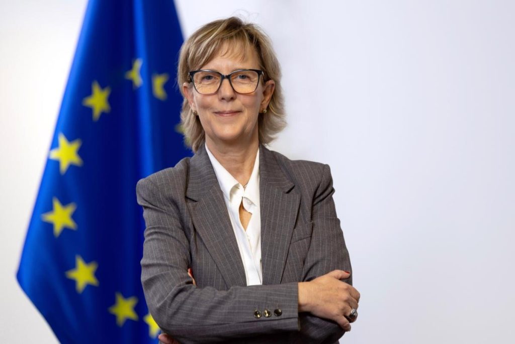 Comisarul european vizitează România: Discuții despre finanțe la București