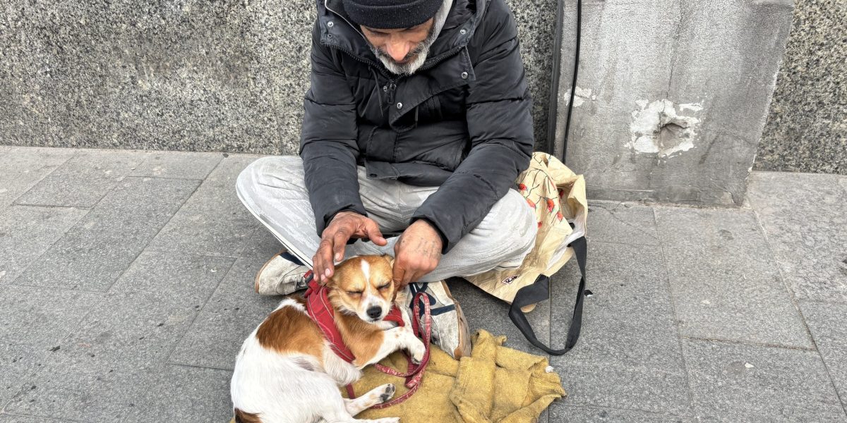 Paștele speranței pentru oamenii străzii din București