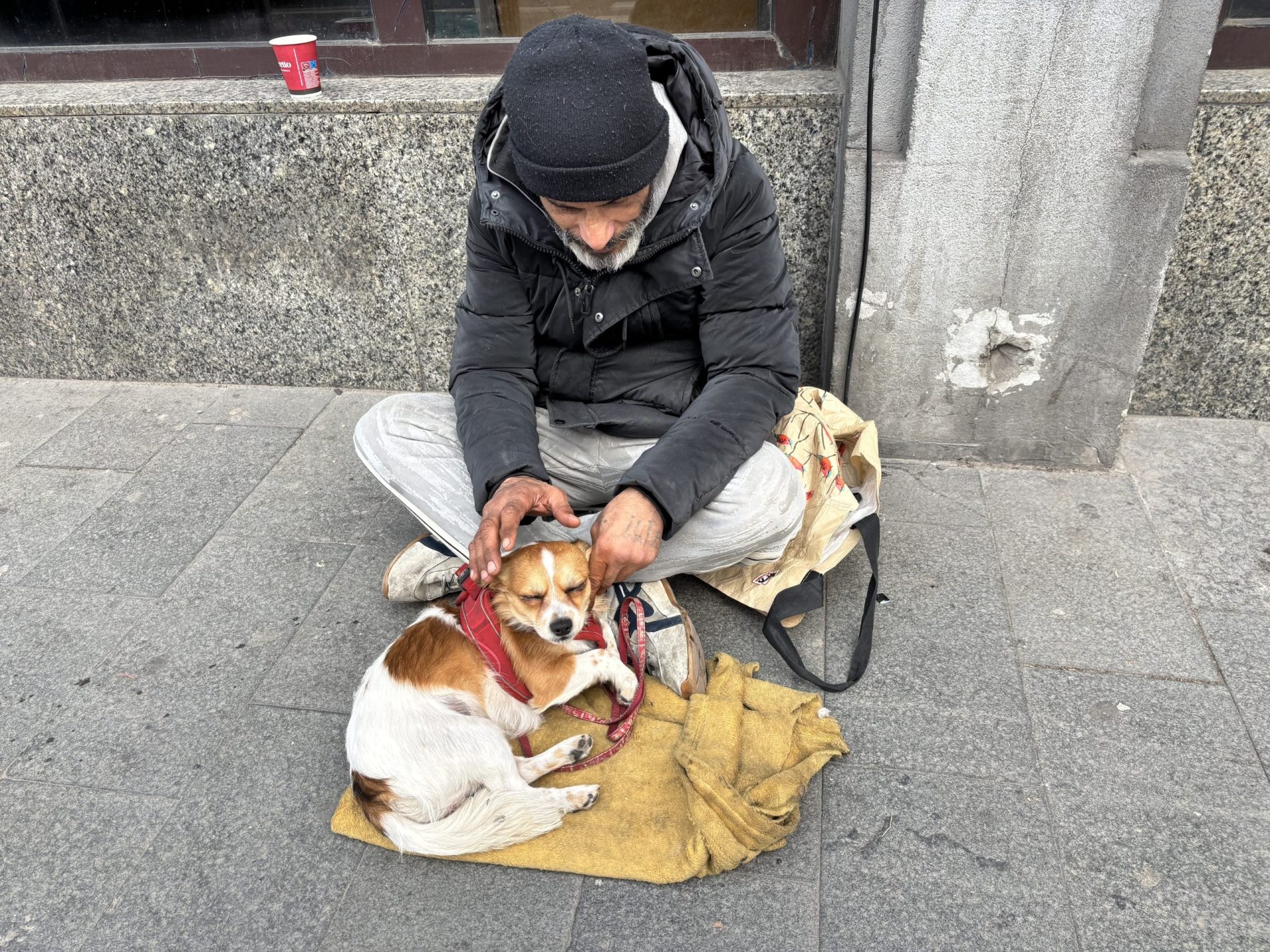 Paștele speranței pentru oamenii străzii din București