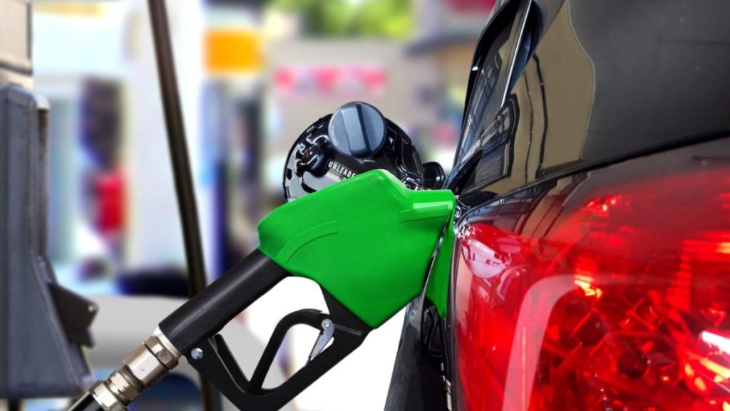 Unde găsești cea mai ieftină benzină în România pe 19 aprilie 2026