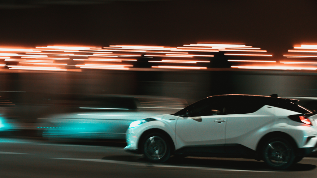 Cât te va costa să deții o mașină în 2026? RCA, revizii, carburant