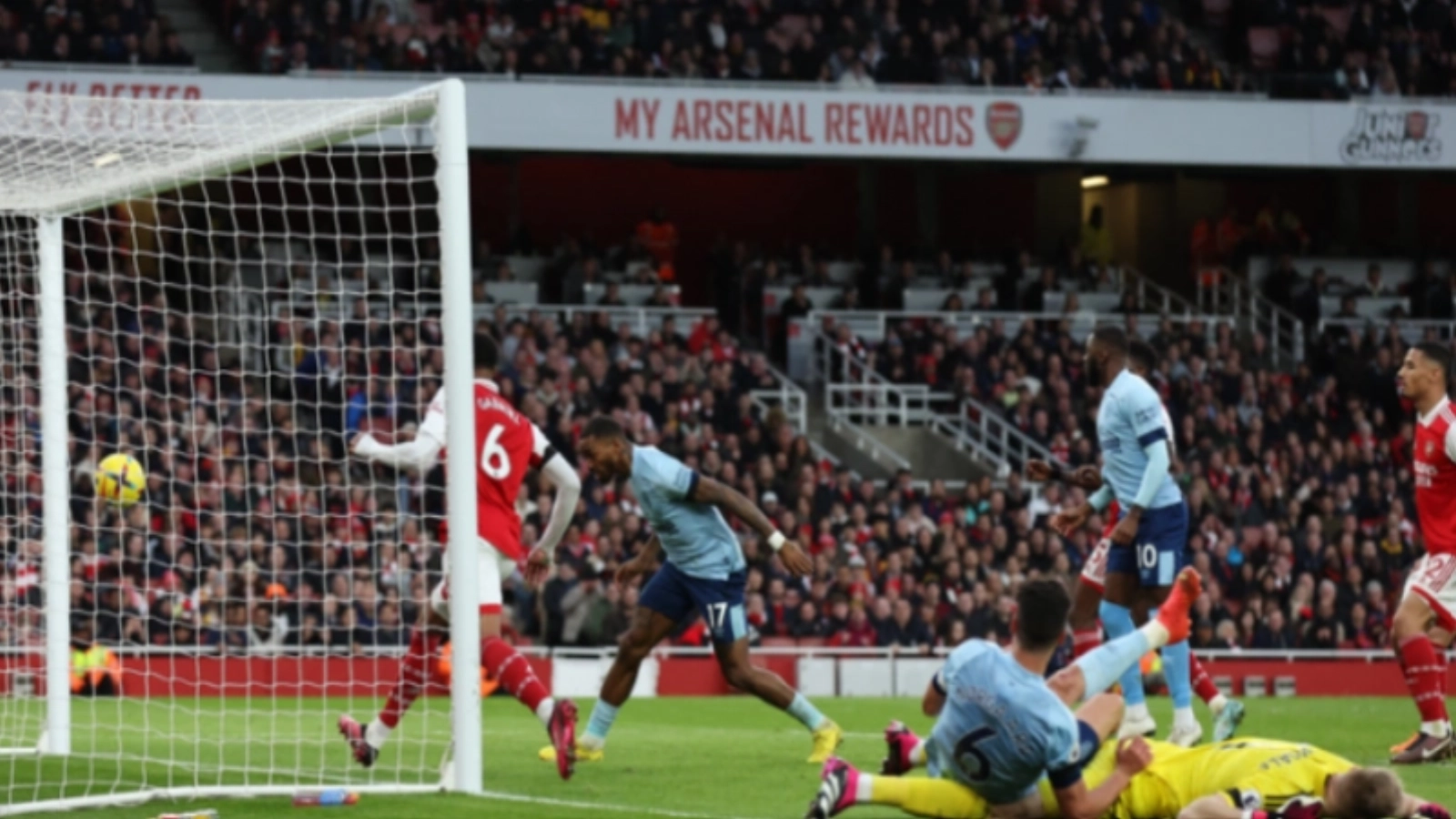 Arsenal, liderul din Premier League, pus la pământ de Bournemouth