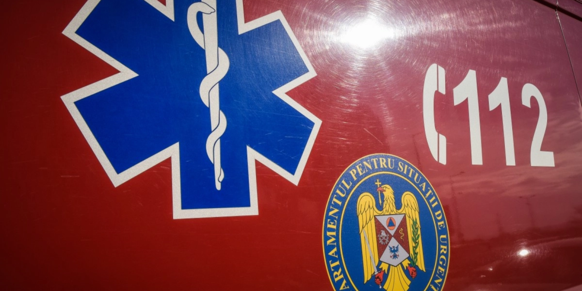 Accident grav în Timiș: Autoturism zdrobit de tren, intervenție SMURD