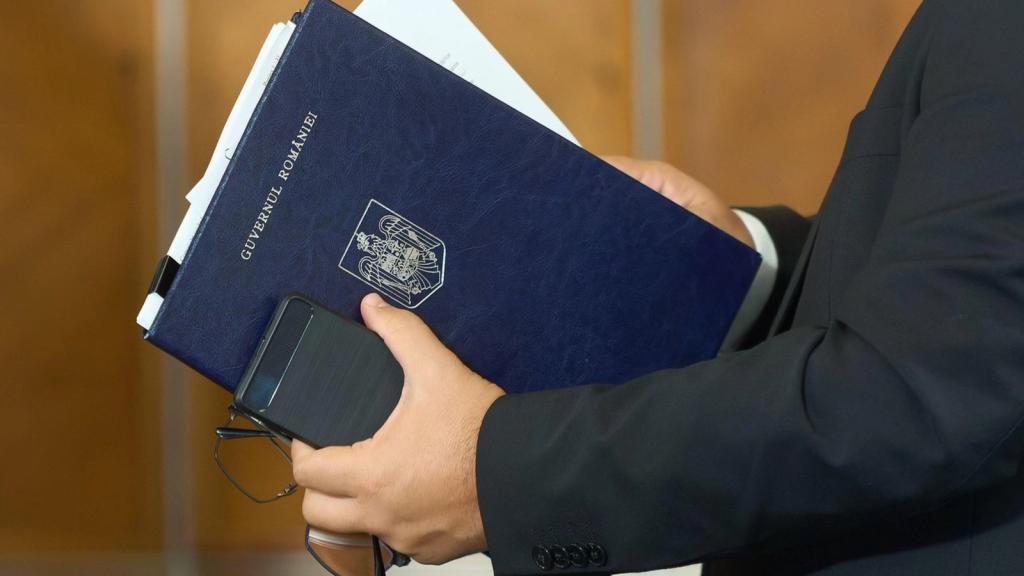 Demisie în Guvern după ședința din 23 aprilie? Bolojan, ținta PSD