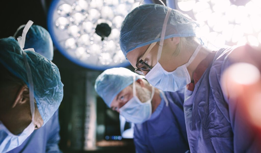 medicina-transplant-operatie-chirurgie-spital-1024x683.jpg - StiriAlese