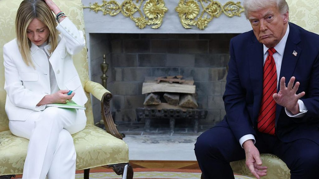 Meloni, furioasă după ce Trump a jignit Papa Leon: „Inacceptabil!”