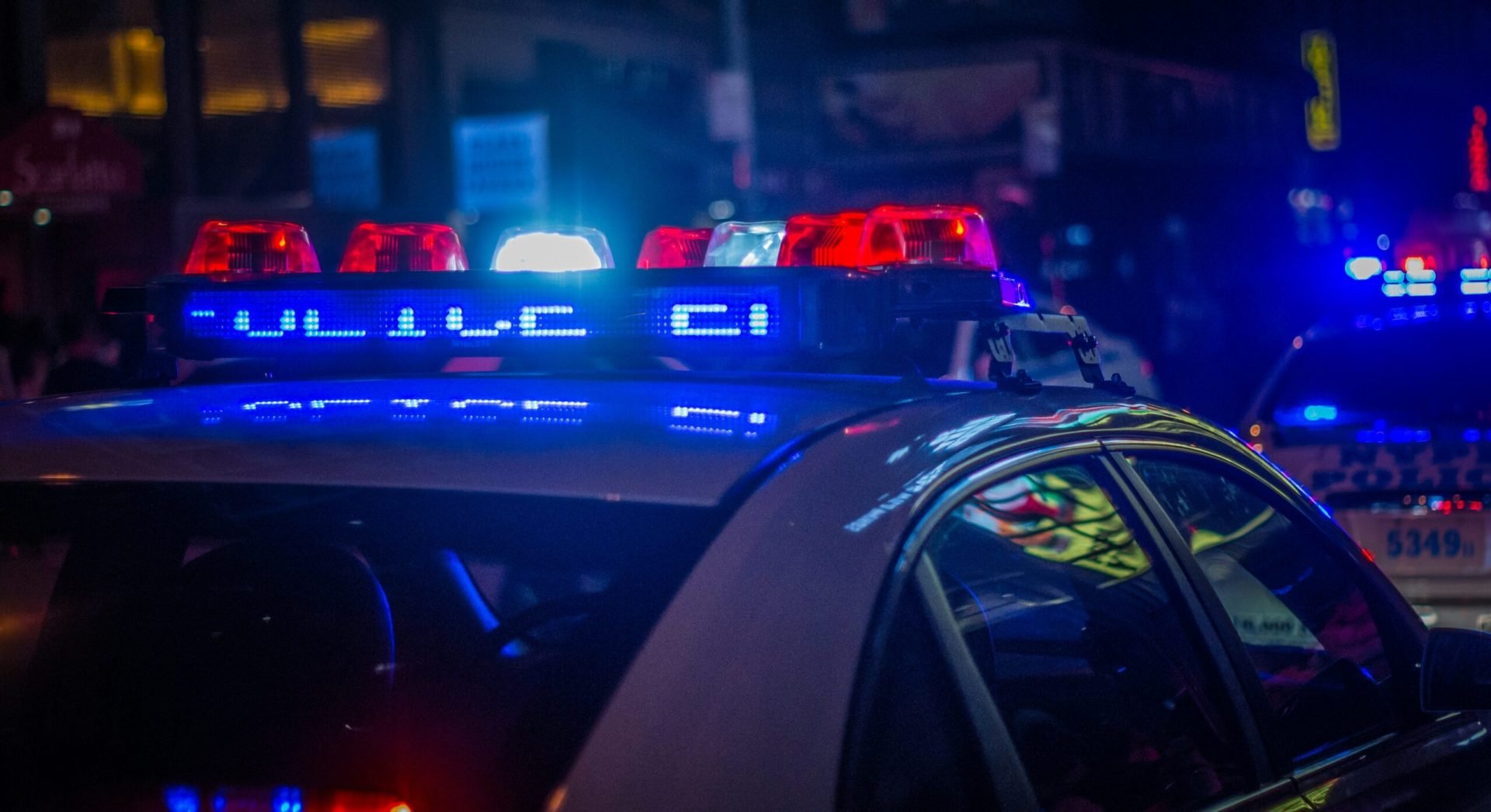 Escroci români, prinși la Viena: Vânzari frauduloase la București!