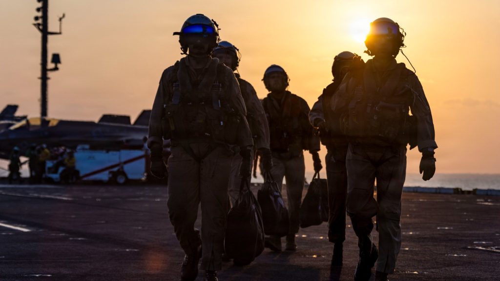 SUA pregătite să lovească infrastructura IRANULUI, pe fondul blocadei navale