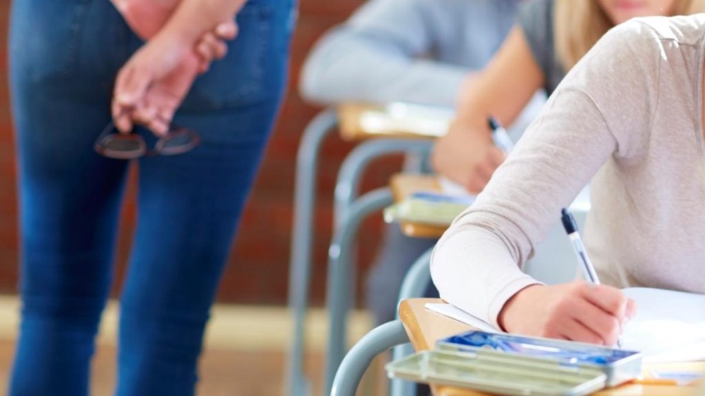 Ministerul Educației, despre învățământul dual: Ce este, cine poate participa, beneficii