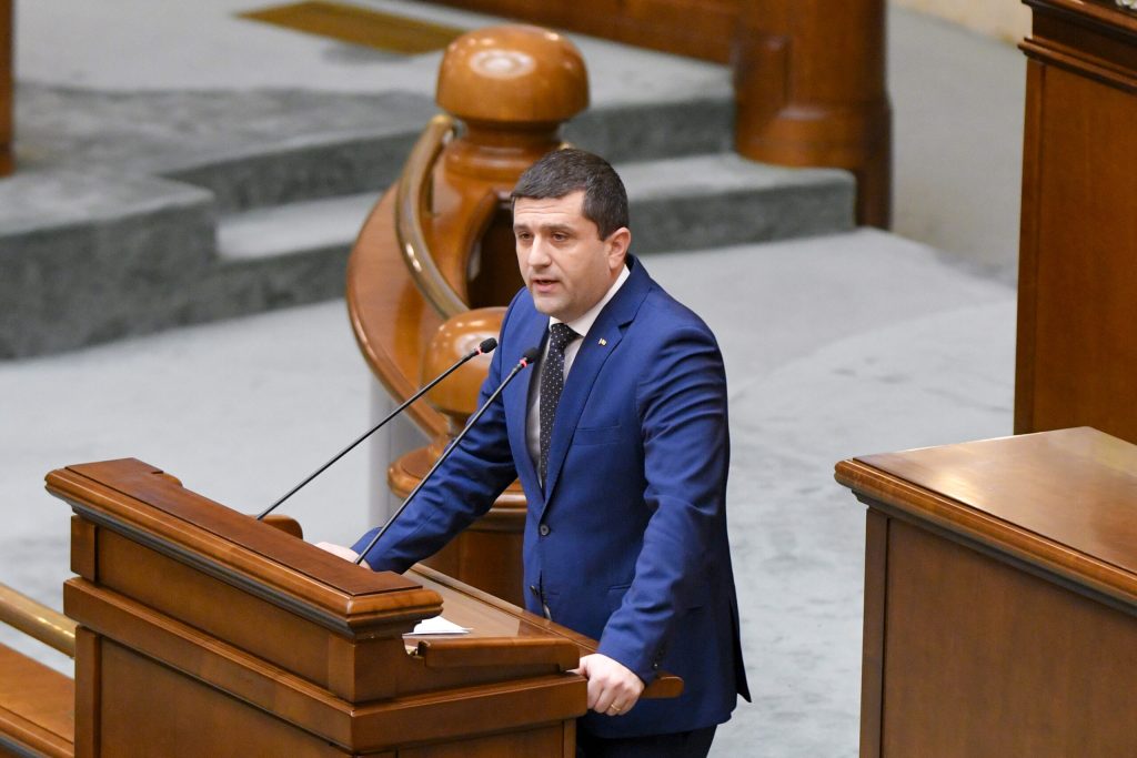 Miruță vrea Parlament convocat: Achiziții de armament prin SAFE, pe repede-înainte