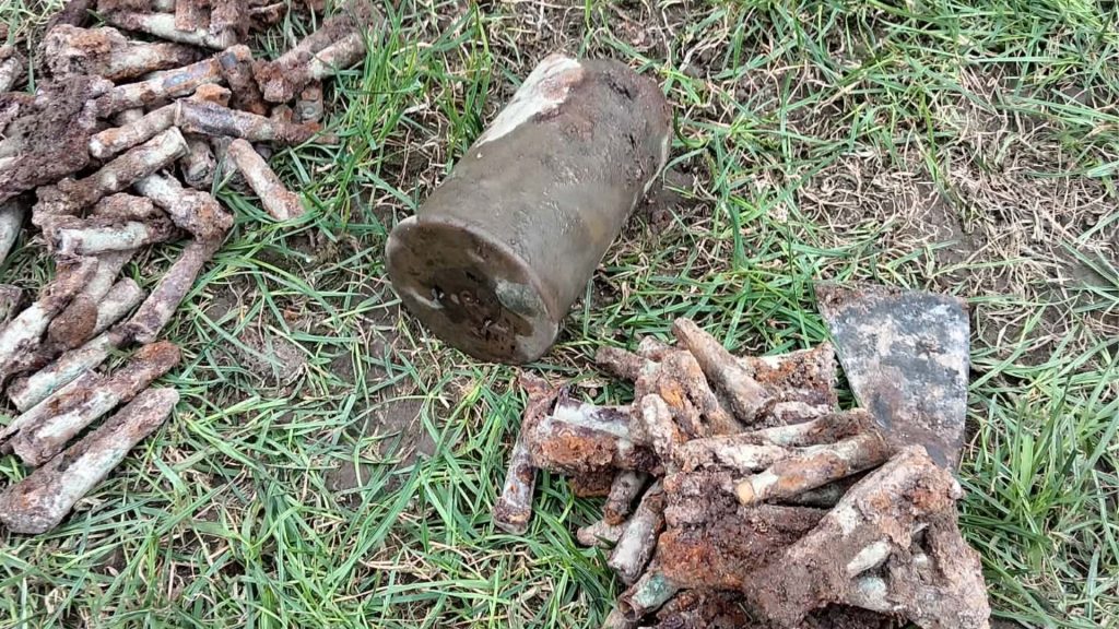 Harghita: Un localnic a dat peste muniții vechi. Ce faci dacă le găsești