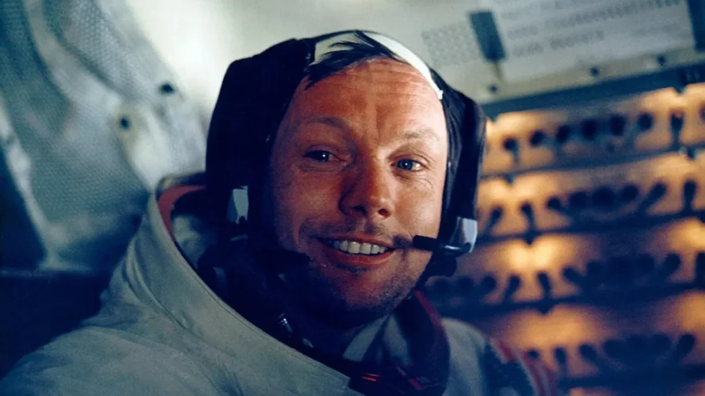 Soția lui Neil Armstrong, șocată: Ce a găsit în geanta secretă