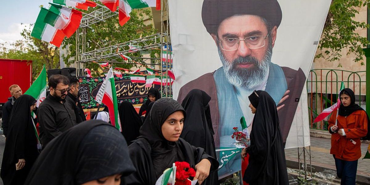 Noi detalii despre Mojtaba KHAMENEI: Cum a fost descris la TV